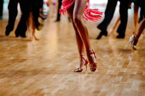 how to salsa dance solo: exploring the art of solo salsa dancing